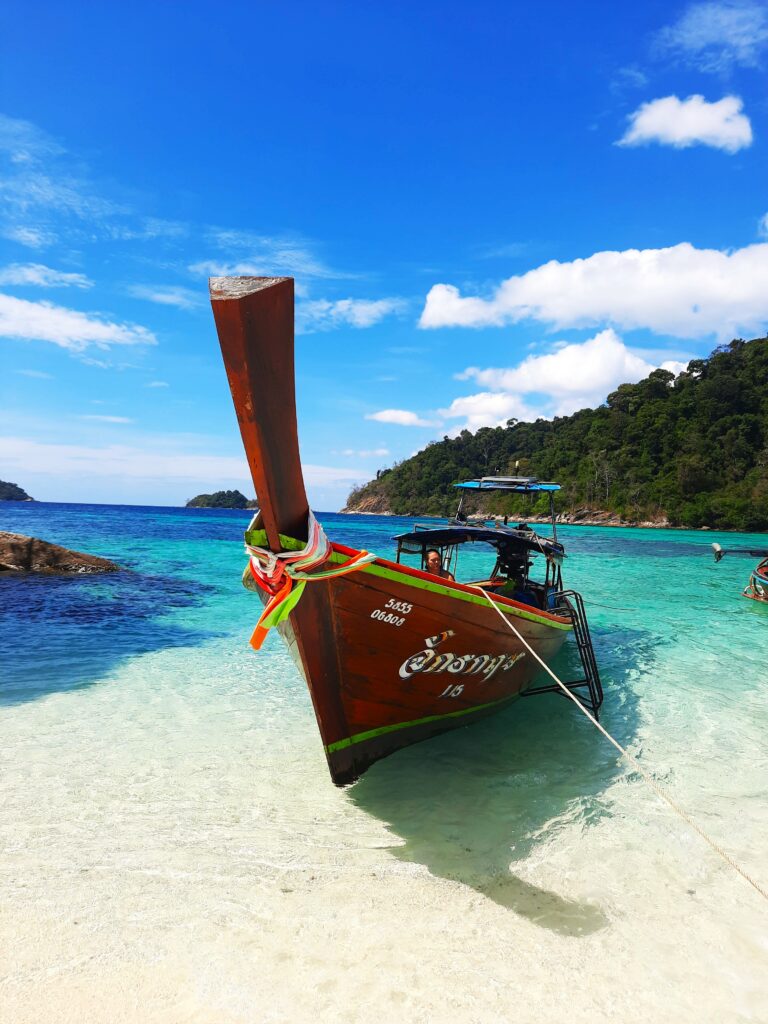 boat in koh lipe