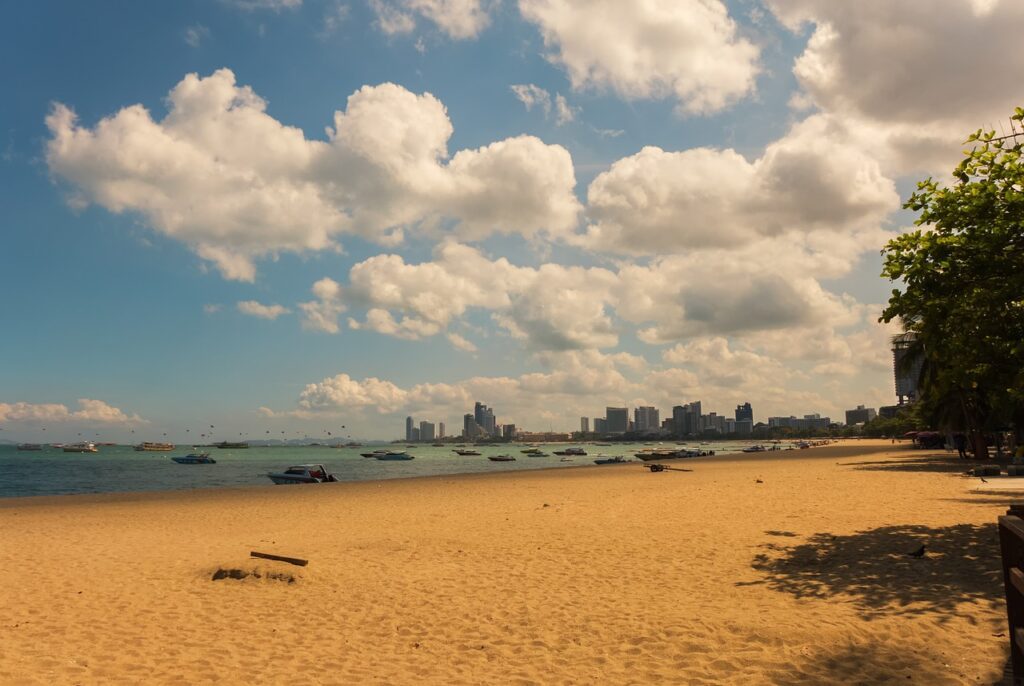 beaches of pattaya