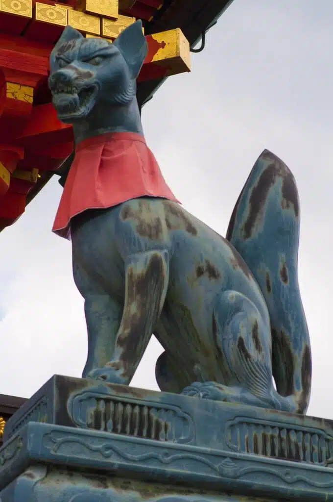 Fox statue (kitsune)