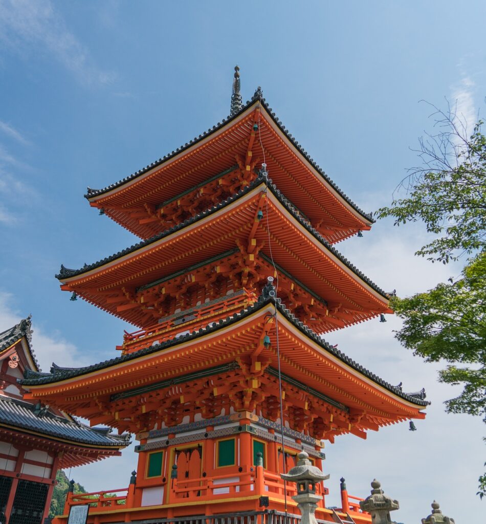 Kiyomizu-dera, Pagoda