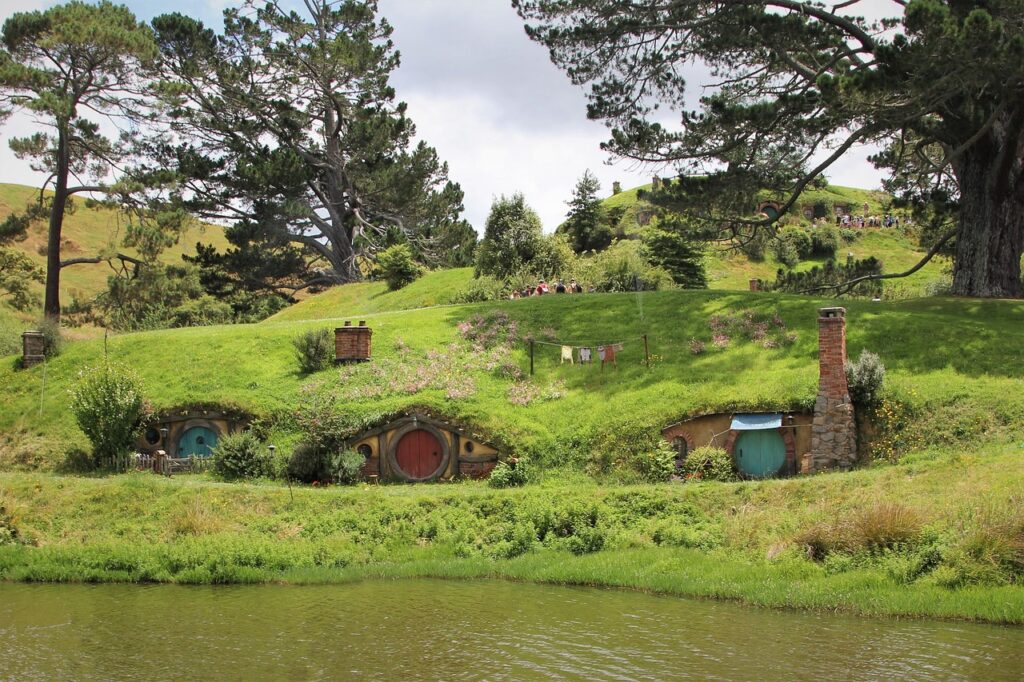 Rolling Hills, Hobbiton Village