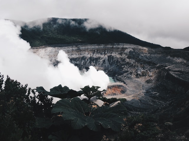 Poás Volcano