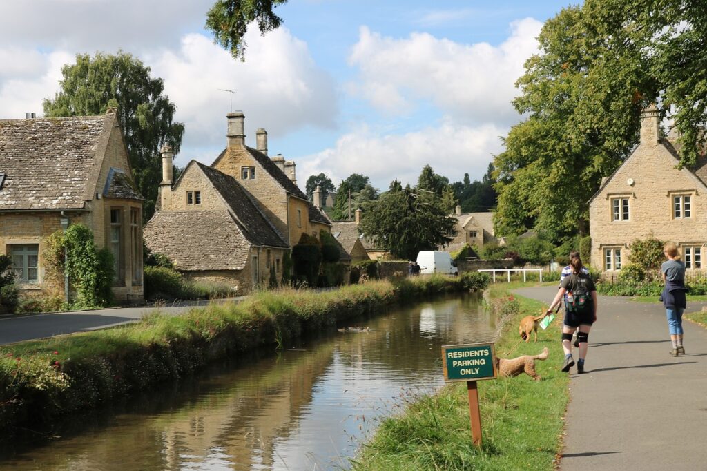 Quaint Villages of Cotswolds