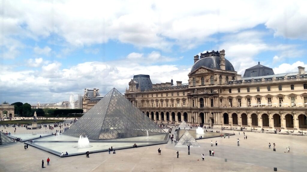 Louvre