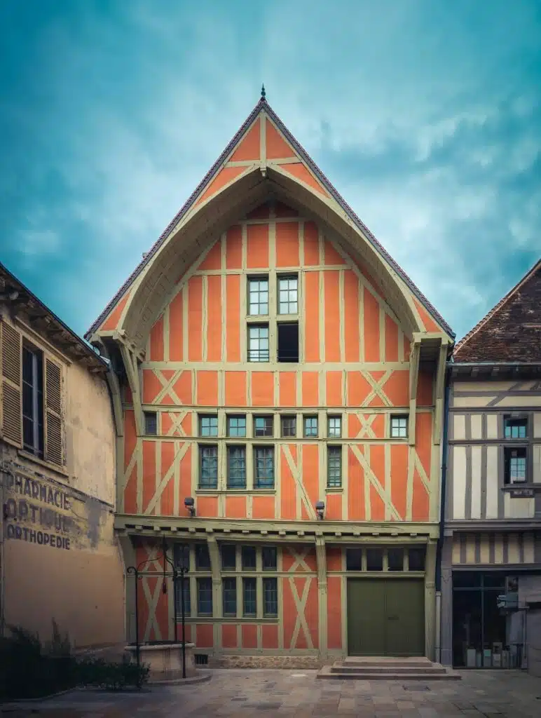 Troyes